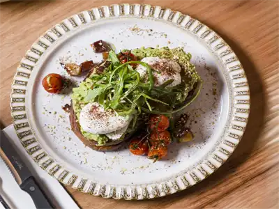 SMASHED AVOCADO